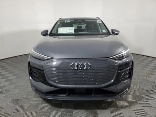 2025 Audi Q6 e-tron Premium Plus quattro