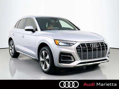 2022 Audi Q5 40 Premium Plus