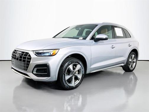 2022 Audi Q5 40 Premium Plus