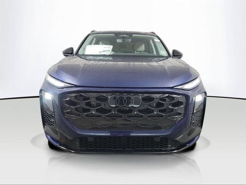 Navarra Blue Metallic 2026 Audi Q3 TFSI quattro S tronic