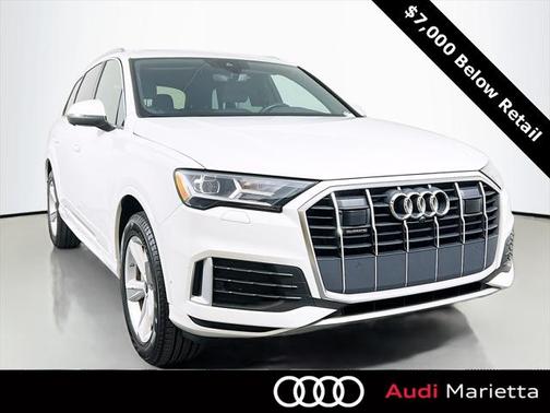 2023 Audi Q7 45 Premium Plus