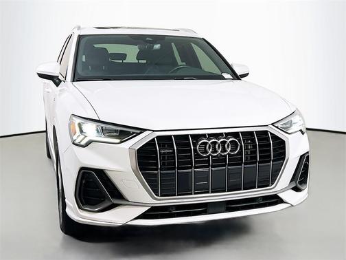 2022 Audi Q3 45 S line Premium Plus