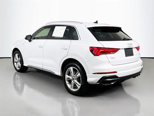 2022 Audi Q3 45 S line Premium Plus