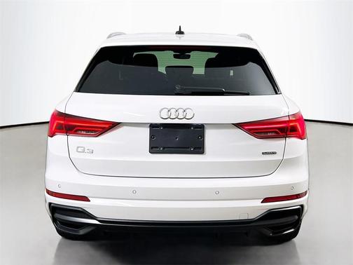 2022 Audi Q3 45 S line Premium Plus