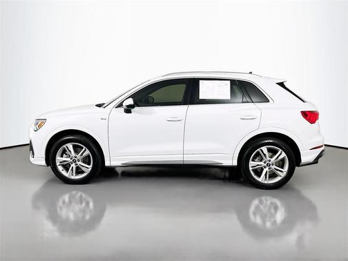 2022 Audi Q3 45 S line Premium Plus
