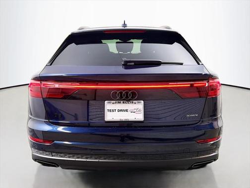 2025 Audi Q8 55 Premium Plus
