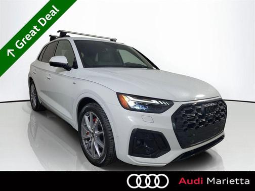 Glacier White Metallic 2024 Audi Q5 55 S line Prestige