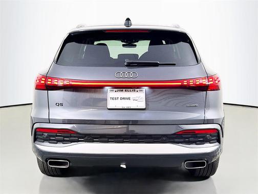 2025 Audi Q5 Premium Plus