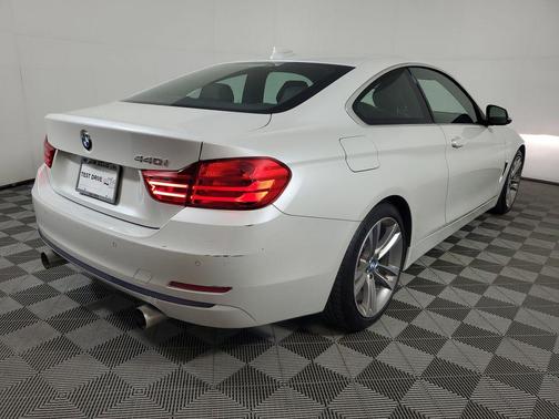White Metallic 2017 BMW 440 i