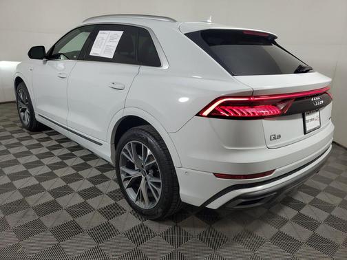 2023 Audi Q8 55 Premium Plus