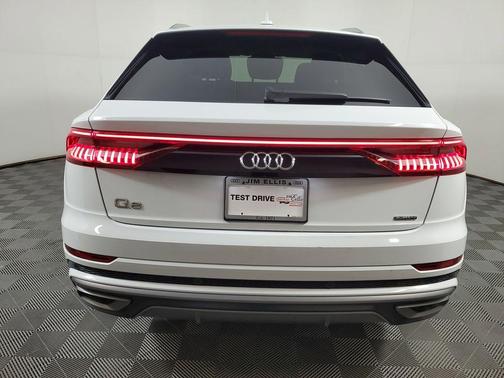 2023 Audi Q8 55 Premium Plus