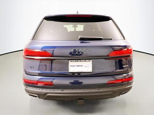 2025 Audi Q7 55 Premium Plus