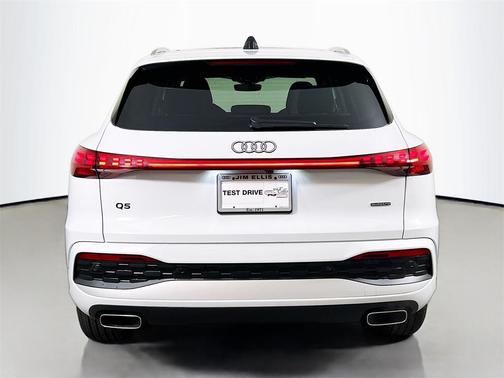 2025 Audi Q5 Premium Plus