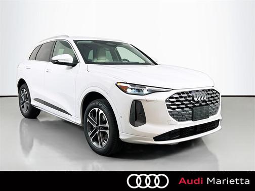 2025 Audi Q5 Premium Plus