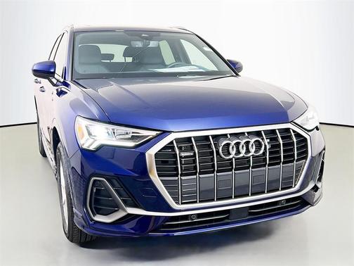 2025 Audi Q3 Premium 45 TFSI S line quattro Tiptronic