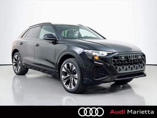 2025 Audi Q8 55 Premium
