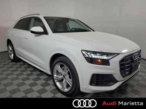 2023 Audi Q8 55 Premium