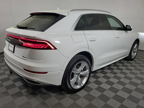 2023 Audi Q8 55 Premium
