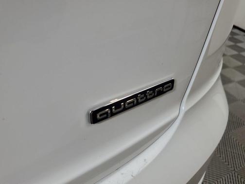 2026 Audi Q8 55 Premium Plus