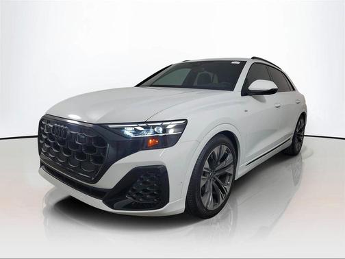 Glacier White Metallic 2026 Audi Q8 55 Premium Plus