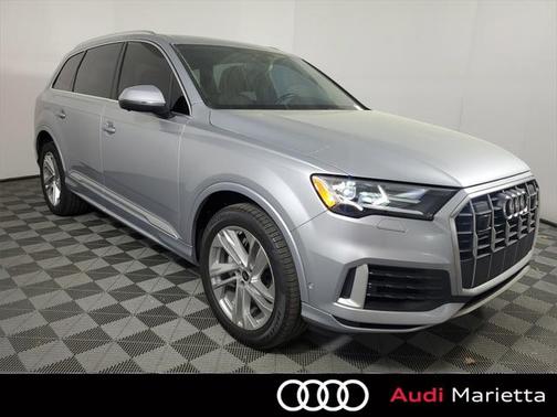 2022 Audi Q7 55 Premium Plus