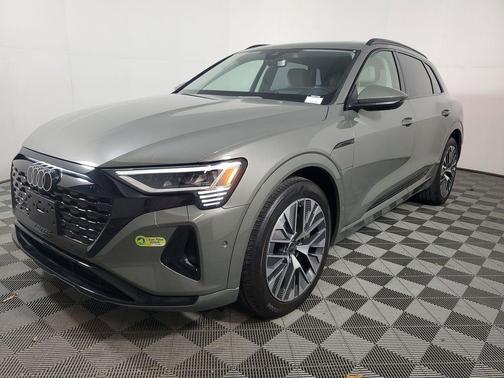 2024 Audi Q8 e-tron Prestige