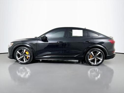 2022 Audi e-tron S Premium Plus