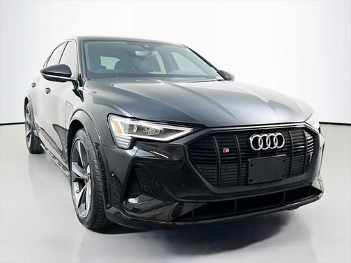 2022 Audi e-tron S Premium Plus