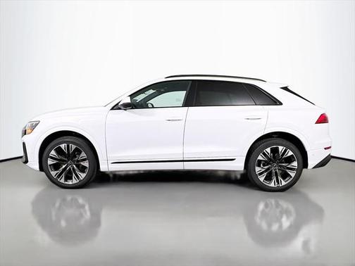 2025 Audi Q8 55 Premium
