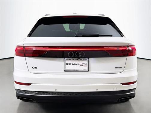 2025 Audi Q8 55 Premium