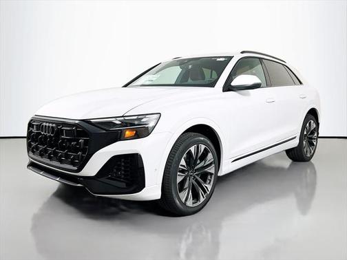 2025 Audi Q8 55 Premium