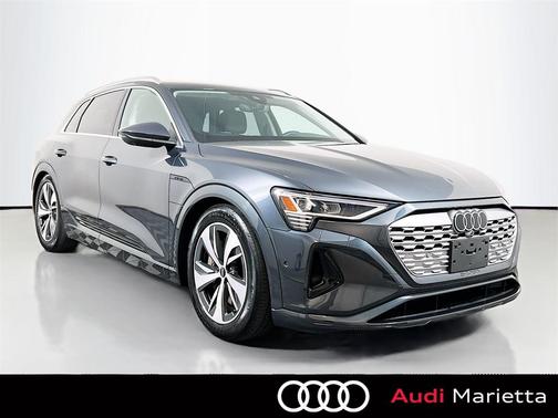 2024 Audi Q8 e-tron Premium Plus