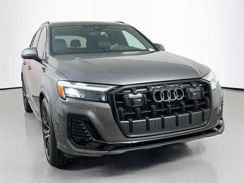 2025 Audi Q7 55 Premium Plus
