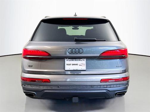 2025 Audi Q7 55 Premium Plus
