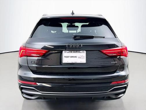 2025 Audi Q3 45 S line Premium Plus