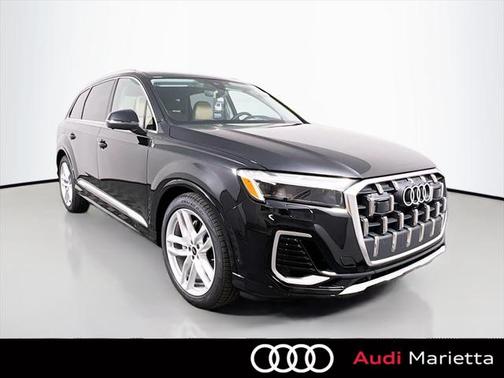 2025 Audi Q7 55 Premium Plus