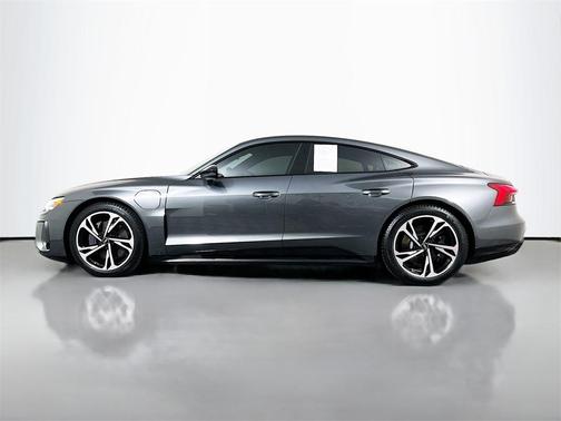 2022 Audi e-tron GT Premium Plus