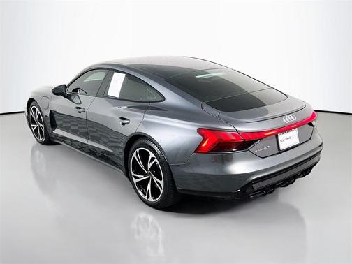 2022 Audi e-tron GT Premium Plus