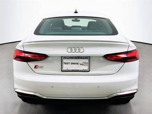 2022 Audi S5 3.0T Prestige