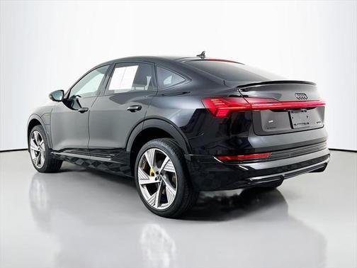 2022 Audi e-tron Sportback S line Prestige