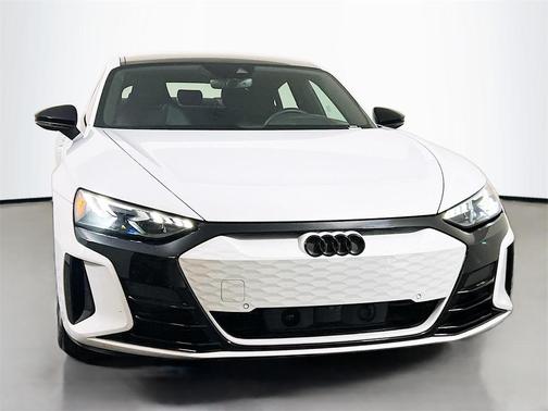 2023 Audi e-tron GT Premium Plus quattro