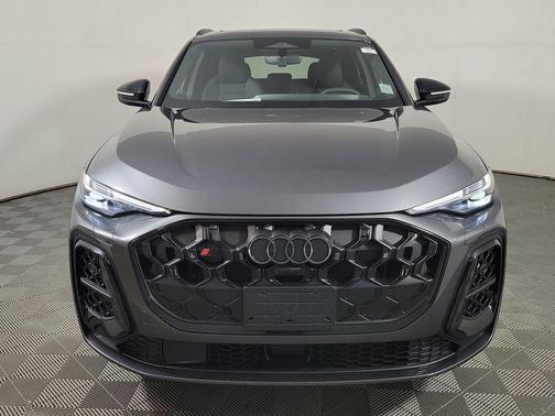 Daytona Gray Pearl Effect 2026 Audi SQ5 3.0T Premium Plus