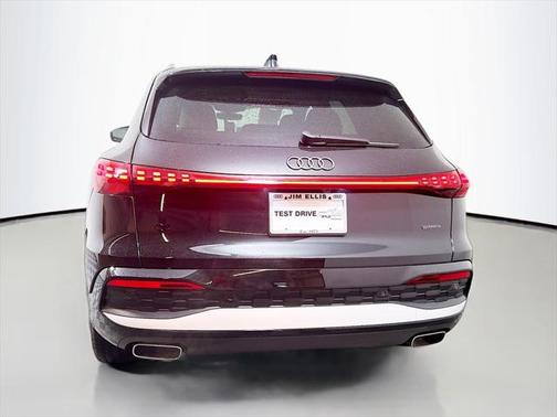 2025 Audi Q5 Premium
