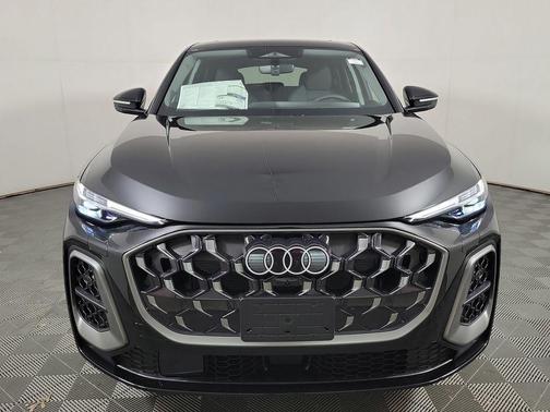 Mythos Black Metallic 2026 Audi Q5 Sportback Premium Plus TFSI quattro S tronic