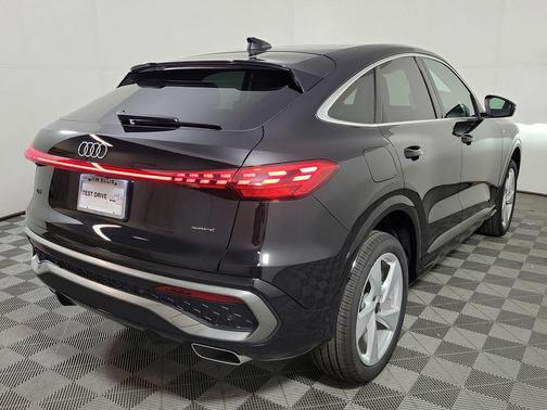 Mythos Black Metallic 2026 Audi Q5 Sportback Premium Plus TFSI quattro S tronic