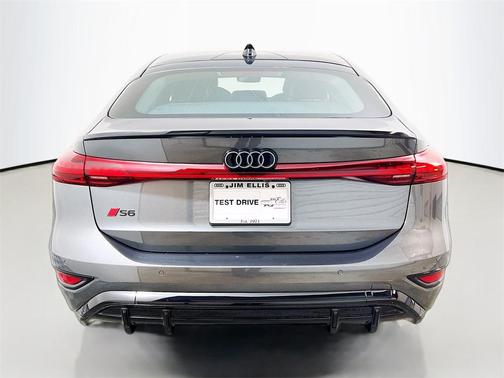 2025 Audi S6 e-tron Premium Plus