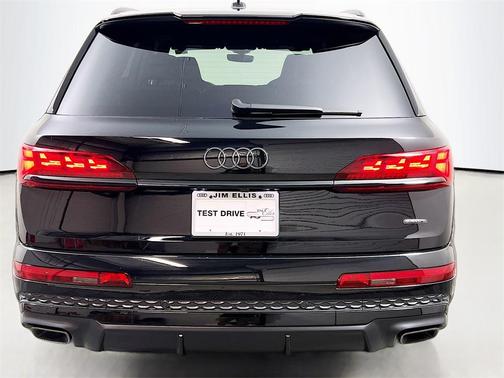 2026 Audi Q7 55 Prestige