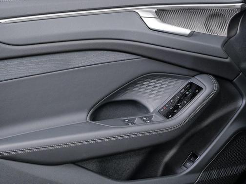 Madeira Brown Metallic 2026 Audi A6 Premium Plus quattro S tronic