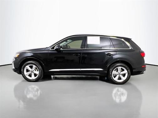 2023 Audi Q7 45 Premium
