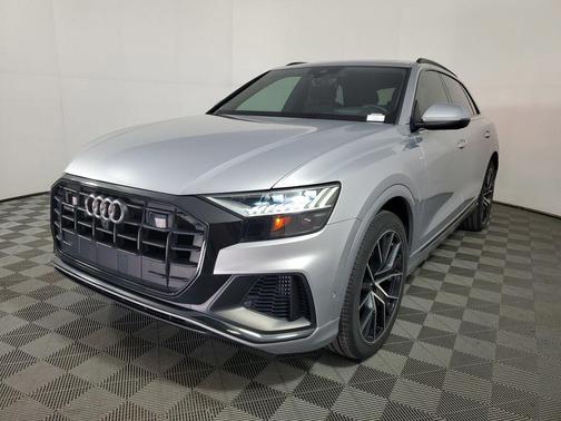 Florett Silver Metallic 2019 Audi Q8 3.0T Premium
